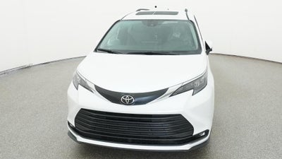 2026 Toyota Sienna XLE FWD