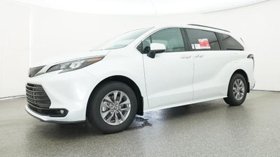 2026 Toyota Sienna XLE FWD