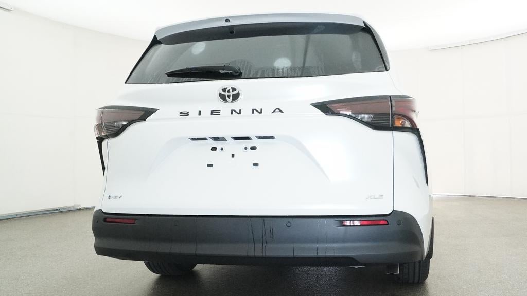 2026 Toyota Sienna XLE FWD