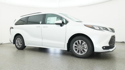2026 Toyota Sienna XLE FWD