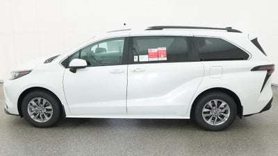 2026 Toyota Sienna XLE FWD