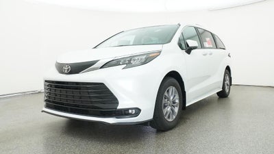 2026 Toyota Sienna XLE FWD