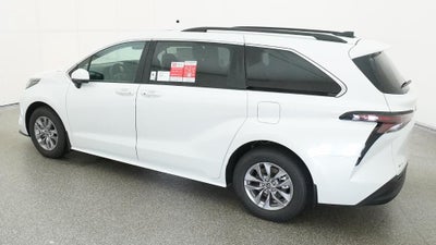 2026 Toyota Sienna XLE FWD