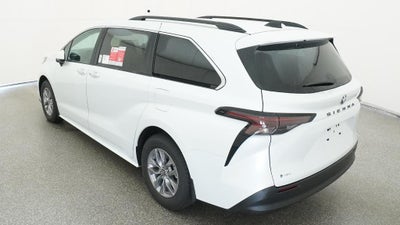 2026 Toyota Sienna XLE FWD
