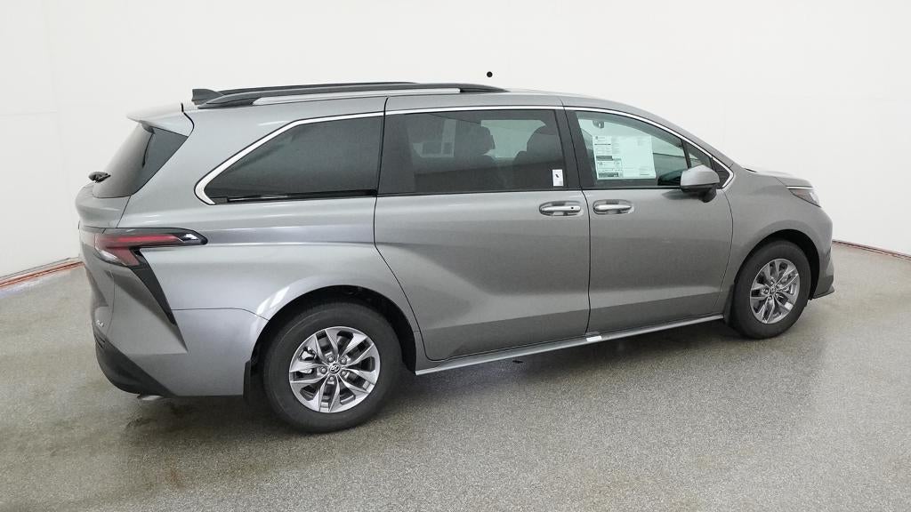 2026 Toyota Sienna XLE FWD