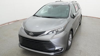 2026 Toyota Sienna XLE FWD