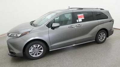 2026 Toyota Sienna XLE FWD