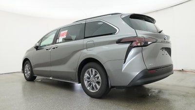 2026 Toyota Sienna XLE FWD