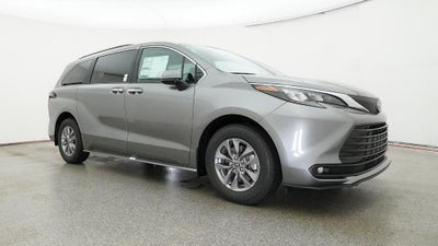 2026 Toyota Sienna XLE FWD