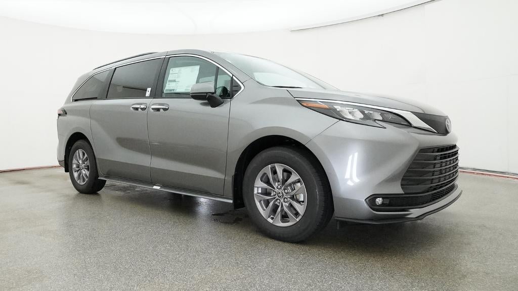 2026 Toyota Sienna XLE FWD