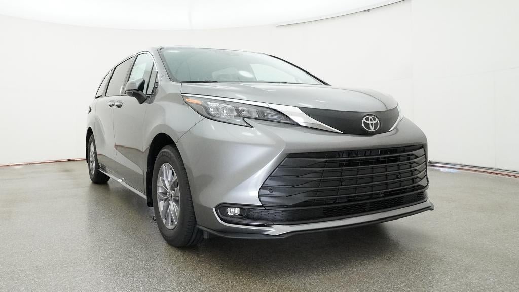 2026 Toyota Sienna XLE FWD