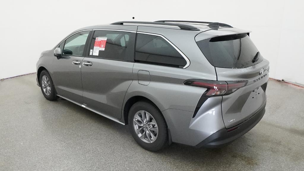 2026 Toyota Sienna XLE FWD