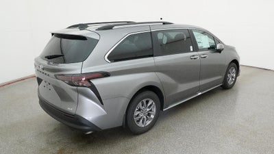 2026 Toyota Sienna XLE FWD