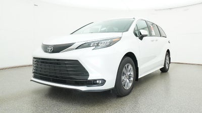 2026 Toyota Sienna XLE