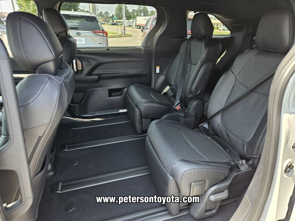 2026 Toyota Sienna Limited 7 Passenger