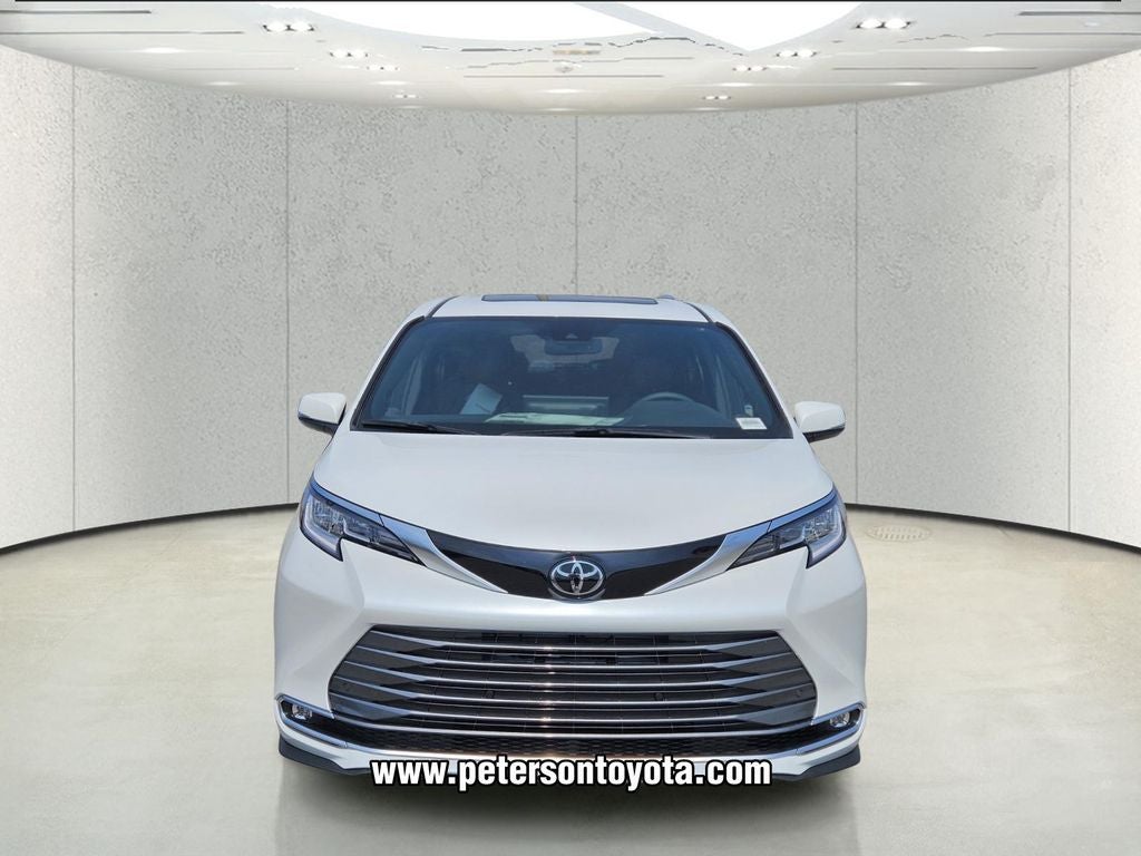 2026 Toyota Sienna Limited 7 Passenger