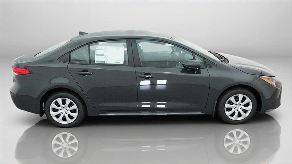 2027 Toyota Corolla LE FWD