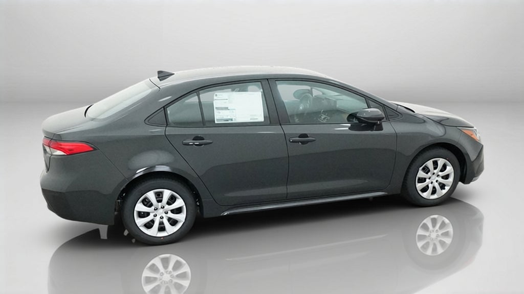 2027 Toyota Corolla LE FWD