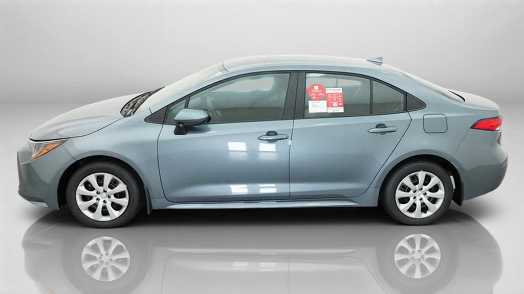 2027 Toyota Corolla LE FWD