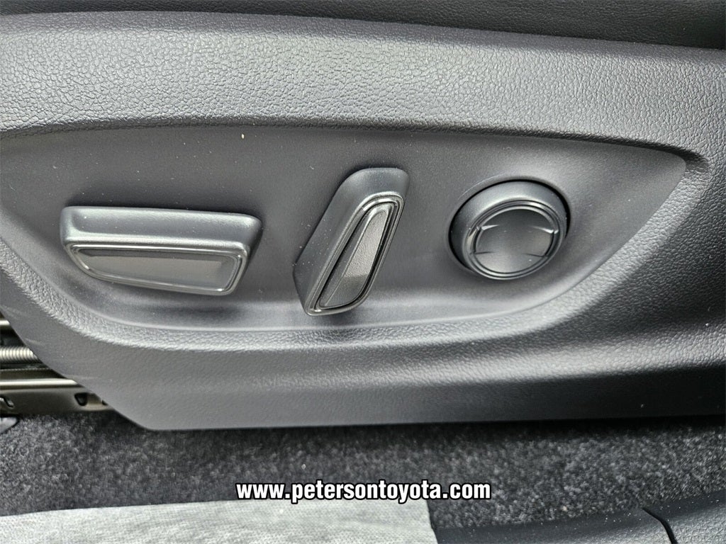 2026 Toyota Toyota Crown XLE