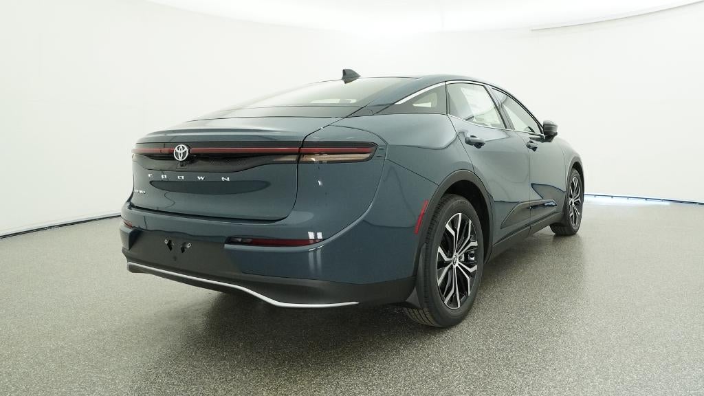 2026 Toyota Toyota Crown XLE