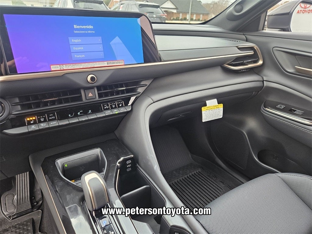 2025 Toyota Toyota Crown Signia Limited