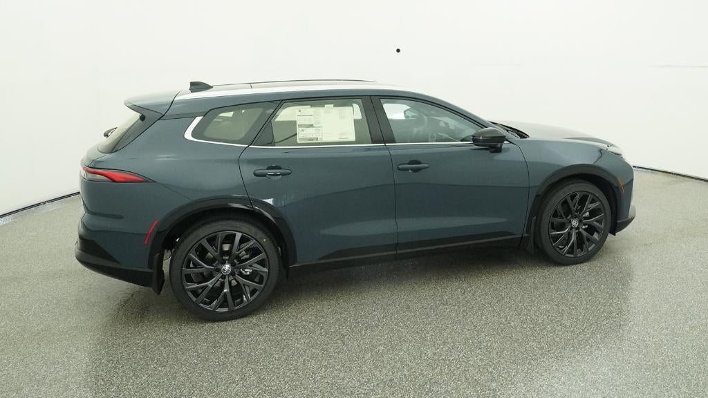 2025 Toyota Toyota Crown Signia Limited