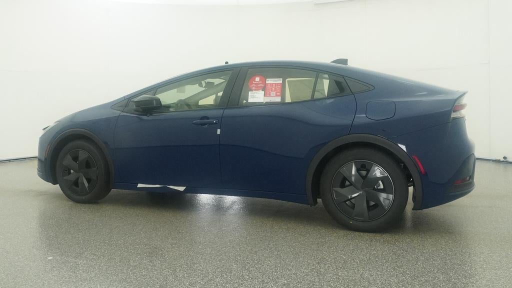 2027 Toyota Prius LE FWD