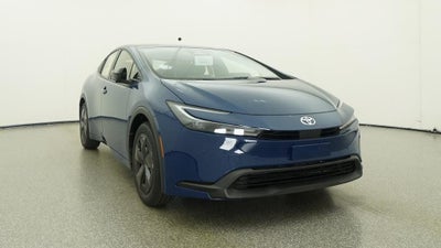 2027 Toyota Prius LE FWD