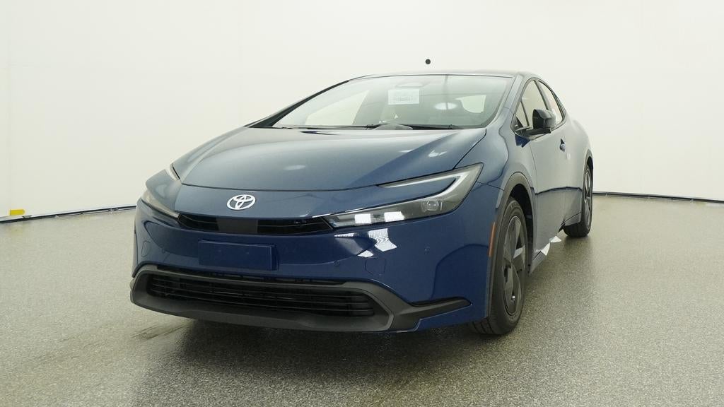 2027 Toyota Prius LE FWD