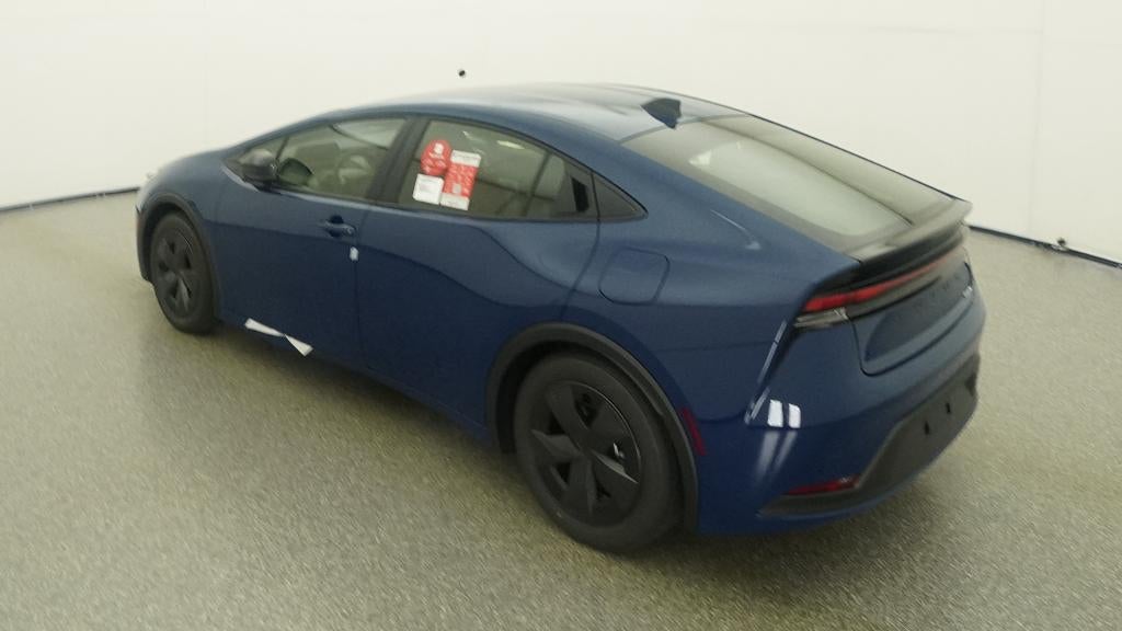 2027 Toyota Prius LE FWD