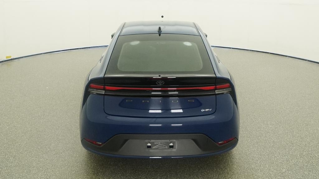 2027 Toyota Prius LE FWD