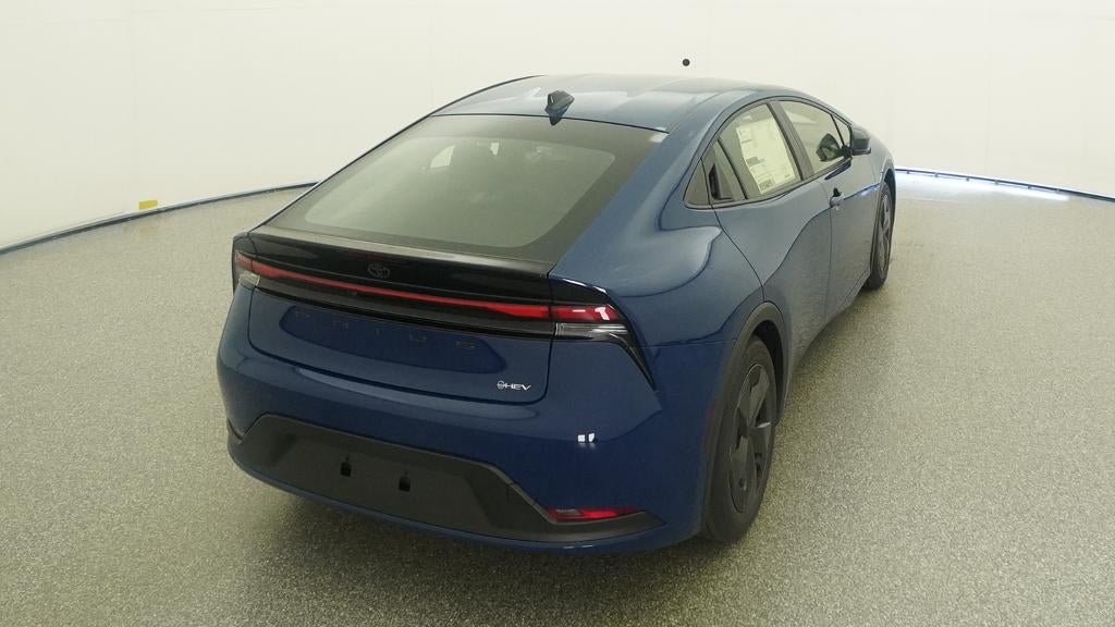 2027 Toyota Prius LE FWD