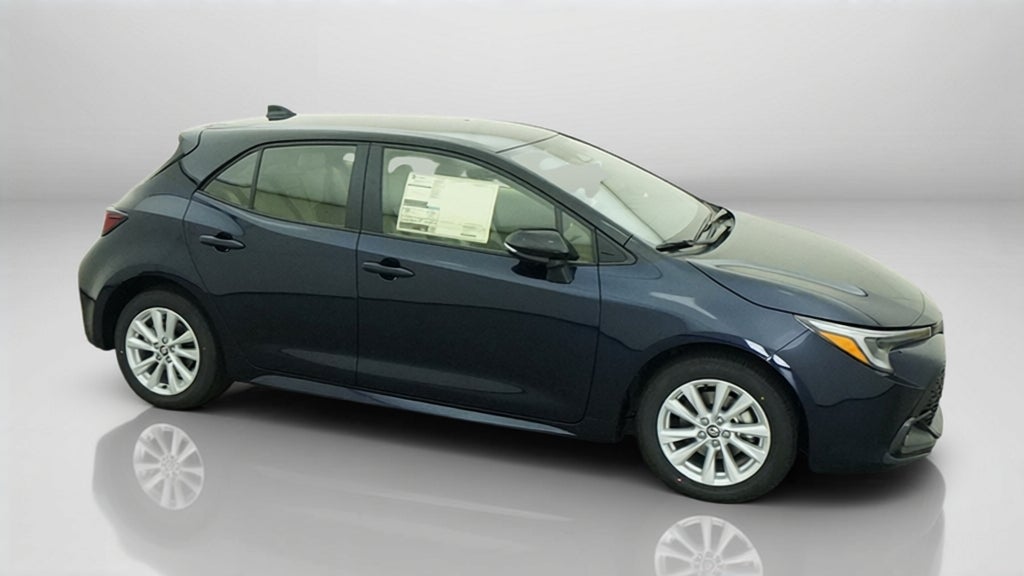 2027 Toyota Corolla Hatchback SE FWD