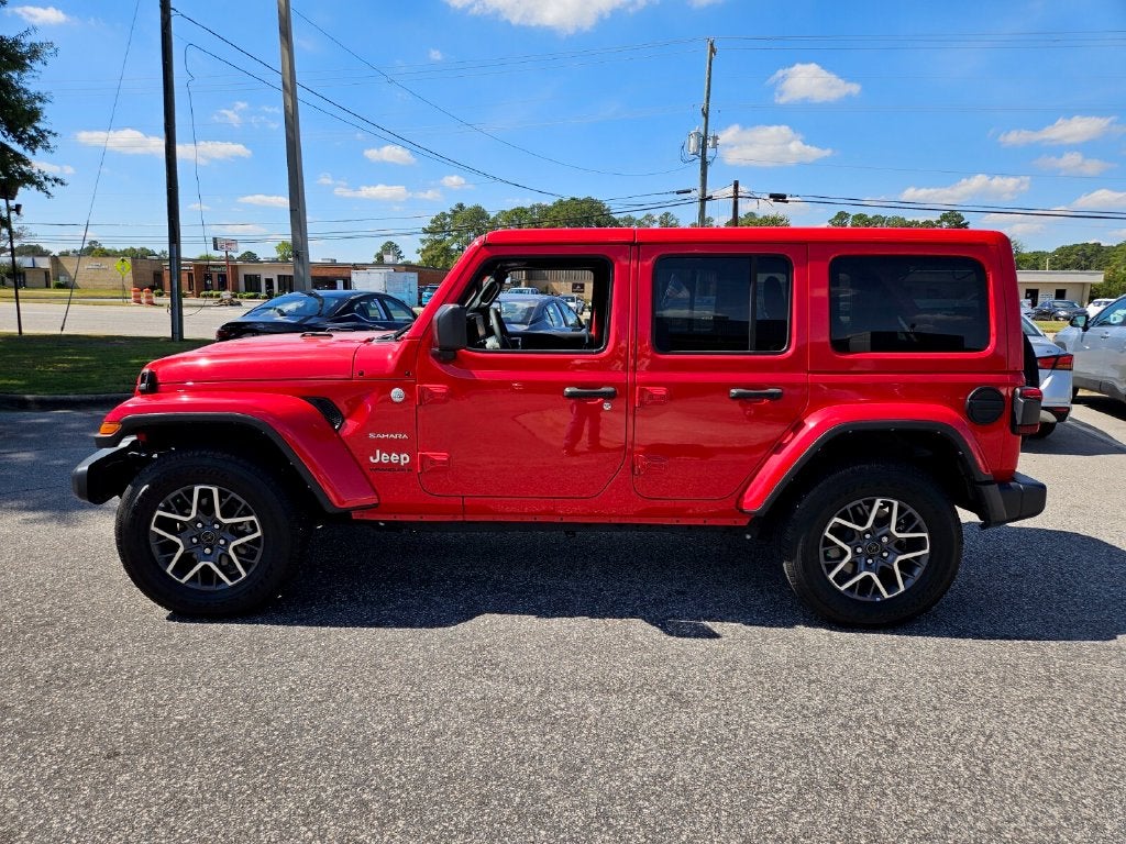 2024 Jeep Wrangler Sahara 4WD