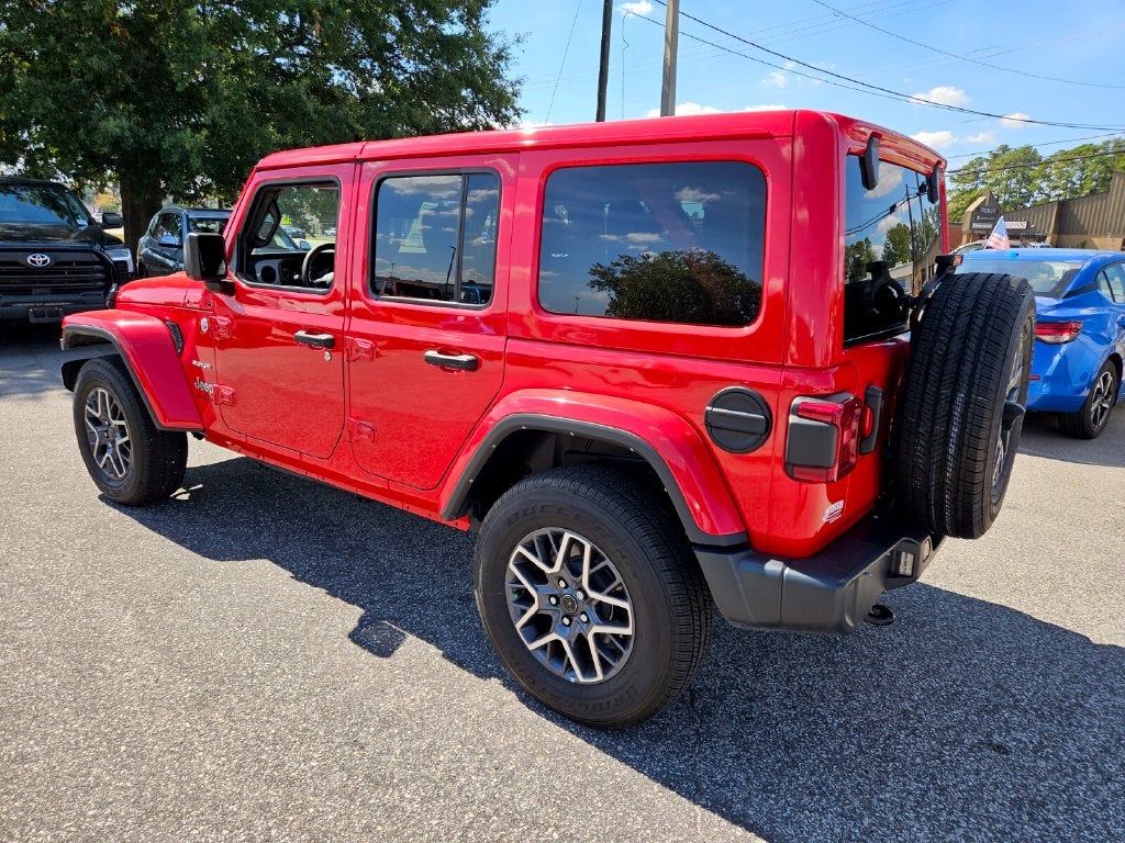 2024 Jeep Wrangler Sahara 4WD