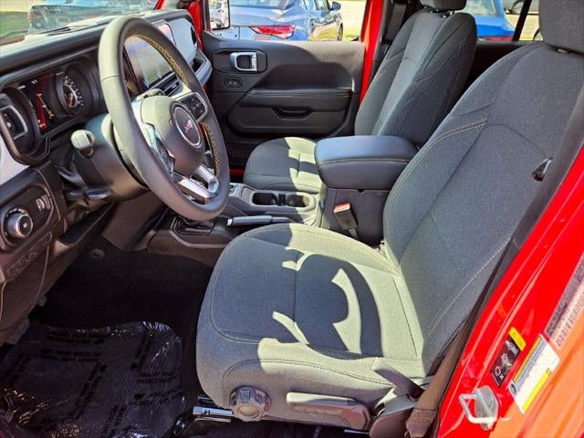2024 Jeep Wrangler Sahara 4WD