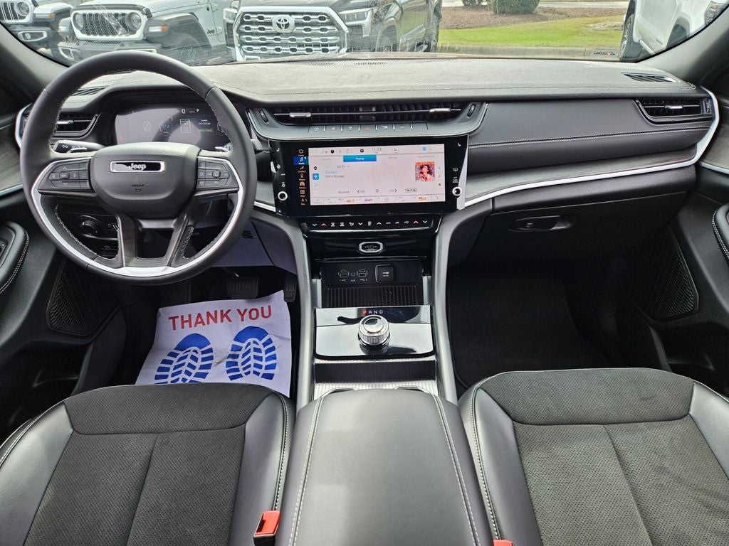 2026 Jeep Grand Cherokee Laredo