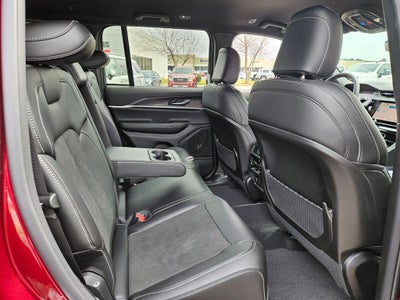 2026 Jeep Grand Cherokee Laredo