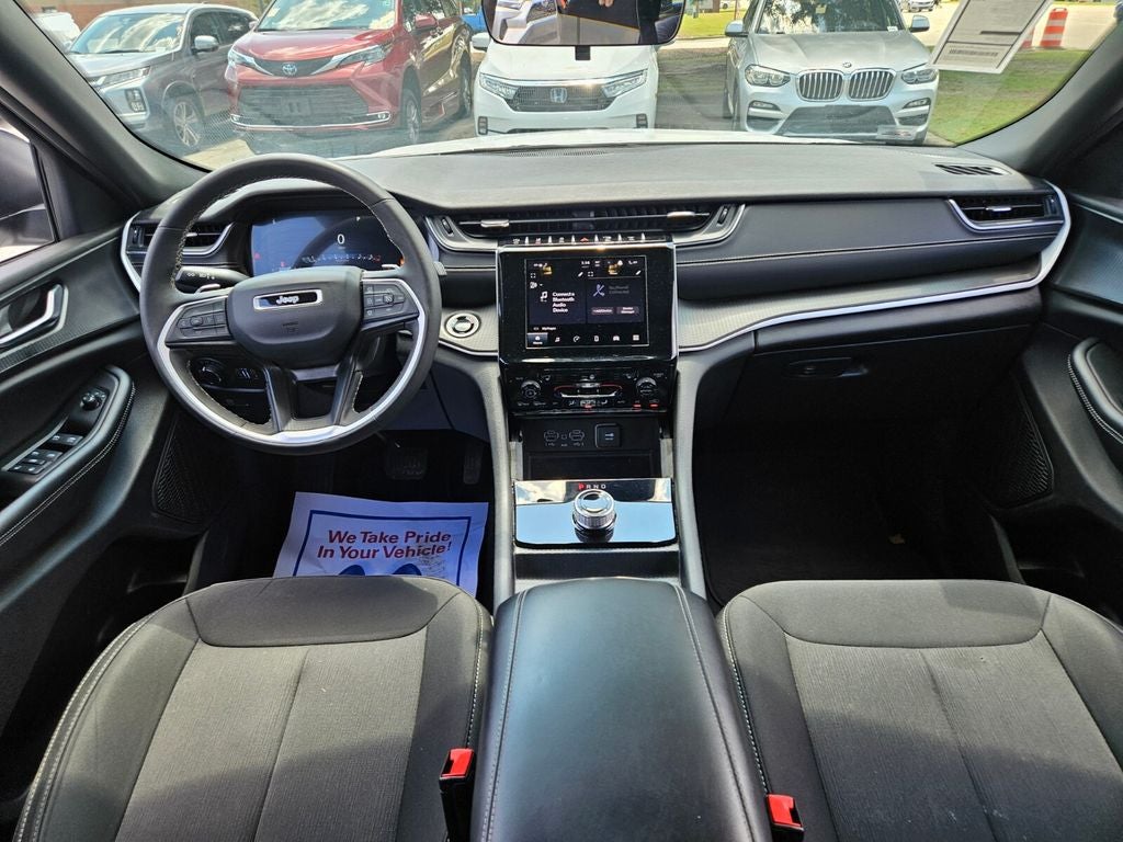 2025 Jeep Grand Cherokee L Laredo