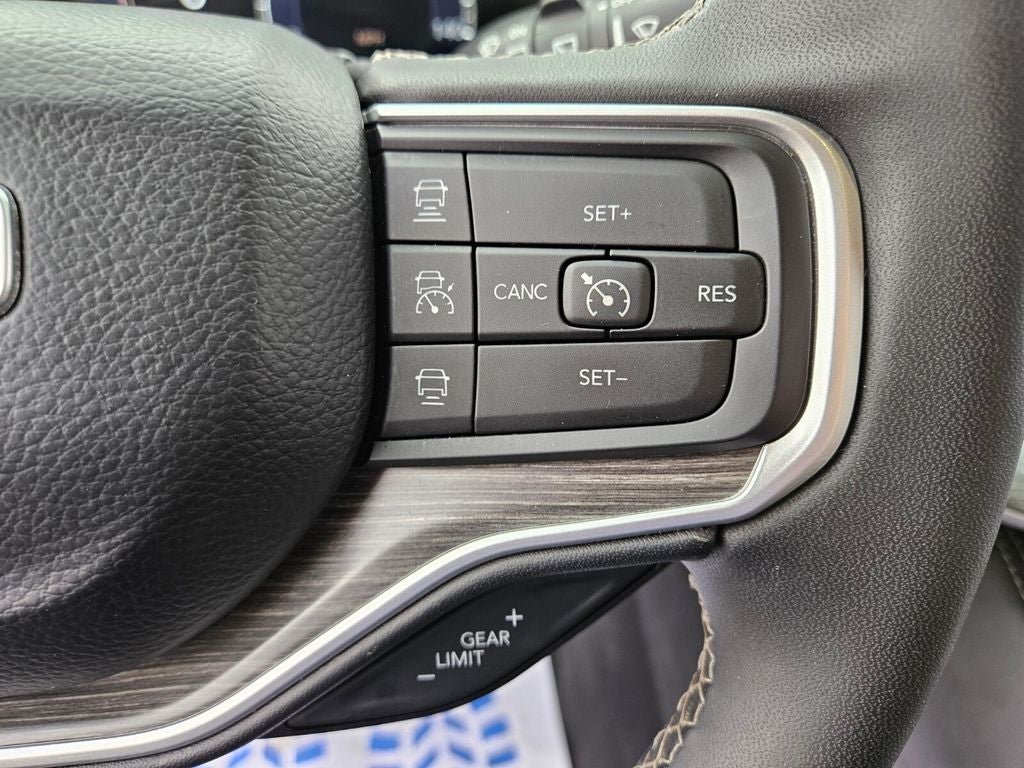 2024 Jeep Wagoneer L Series II