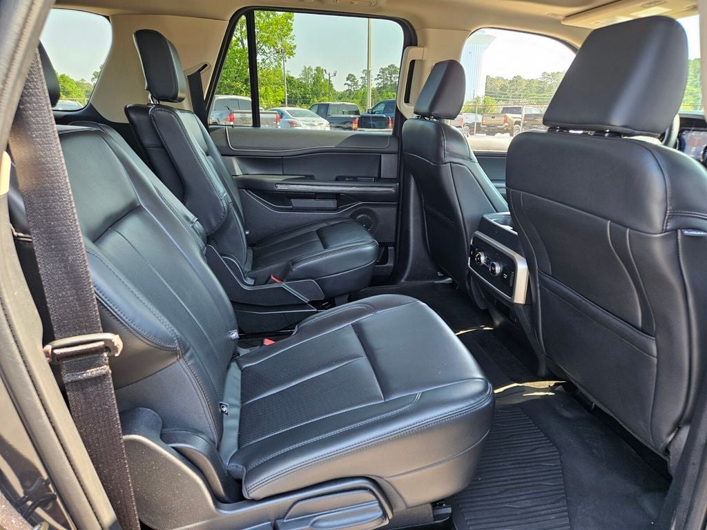 2022 Ford Expedition Max XLT