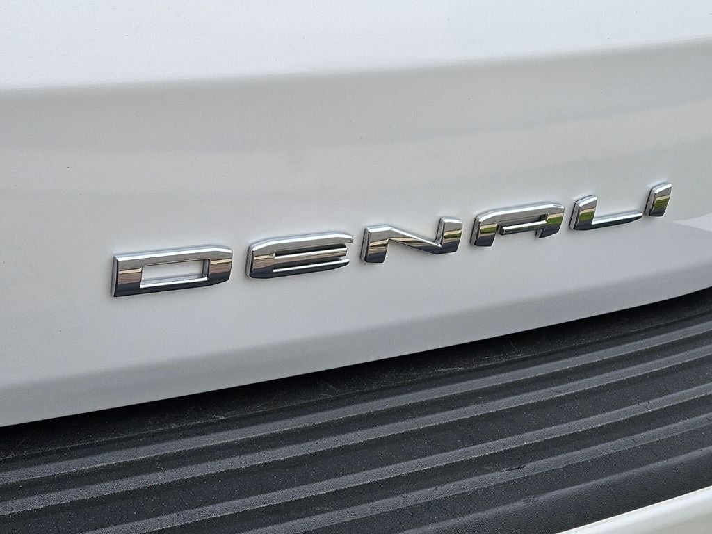 2024 GMC Yukon XL Denali Ultimate
