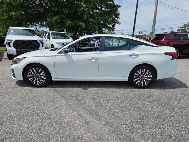 2025 Nissan Altima SV - Photo 35