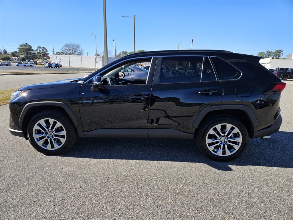 2023 Toyota RAV4 XLE Premium