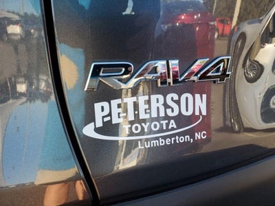 2020 Toyota RAV4 LE FWD