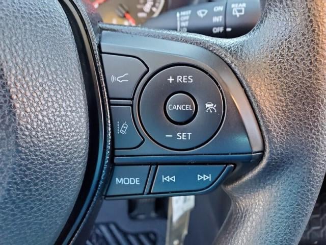 2020 Toyota RAV4 LE FWD