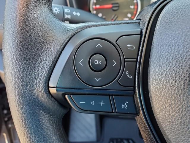 2020 Toyota RAV4 LE FWD