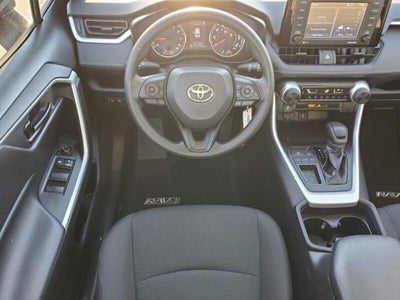 2020 Toyota RAV4 LE FWD