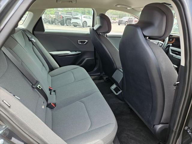 2025 Kia K4 LXS - Photo 50